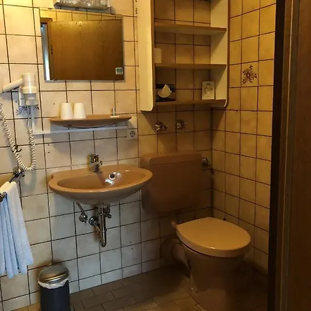 ゲストハウス Gaestehaus Rehwinkel