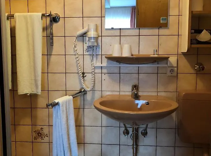 Gaestehaus Rehwinkel ゲストハウス