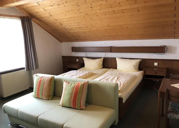 ゲストハウス Gaestehaus Rehwinkel 3*