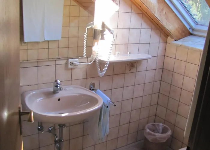 Gaestehaus Rehwinkel ゲストハウス Allenbach